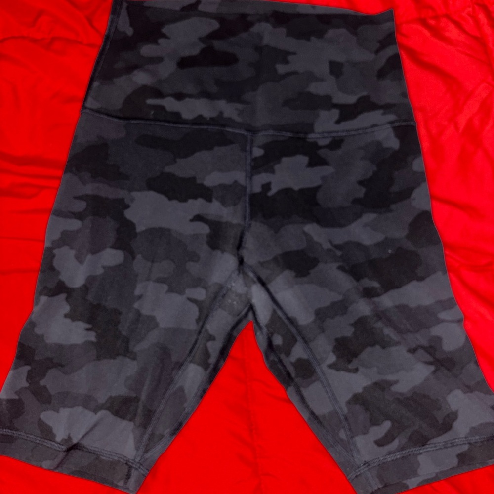 Lululemon Athletica Black Camo Bike Shorts